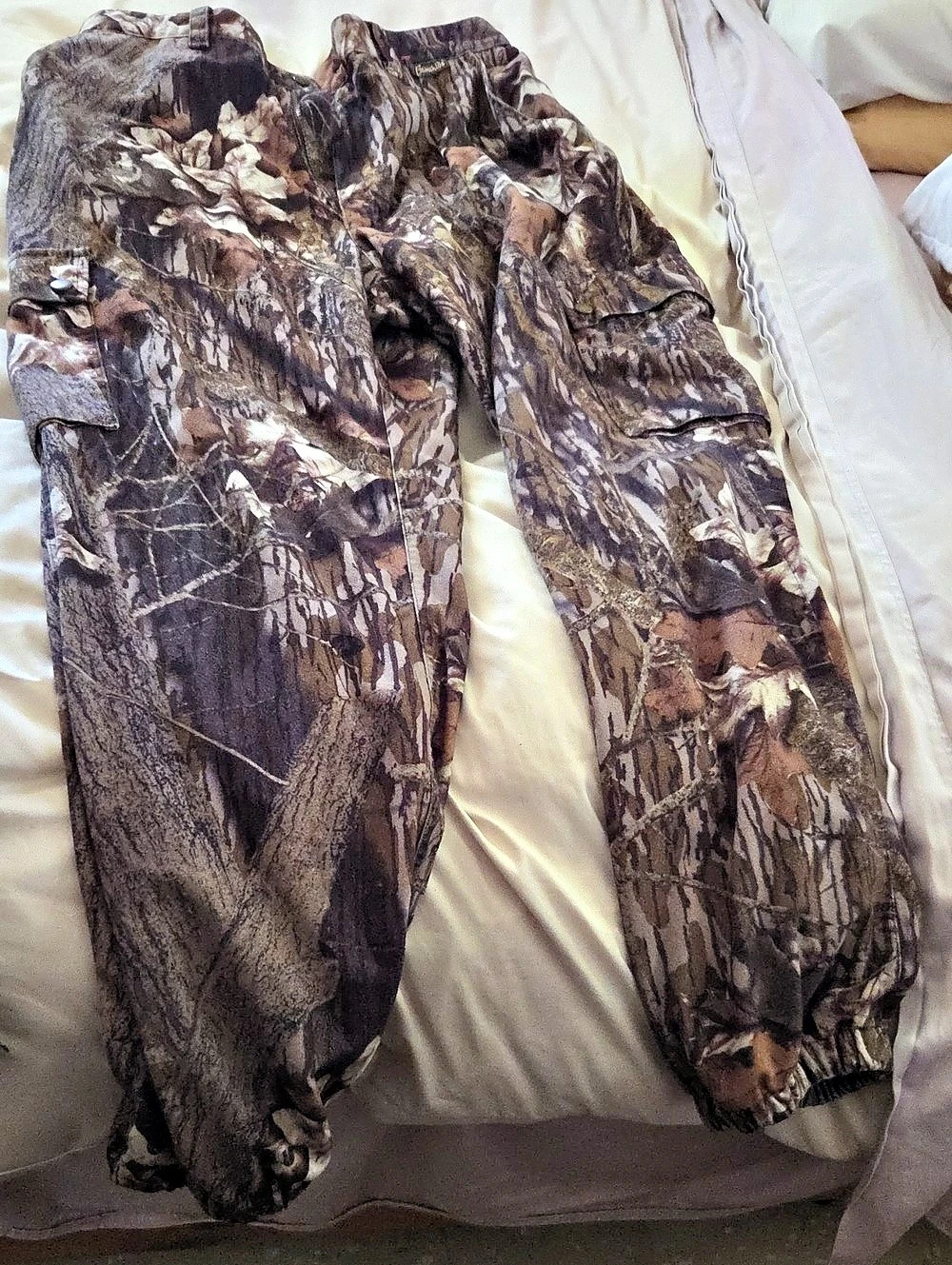 Gamehide Style No. 311 Men's Camo Cargo Pants Size Large